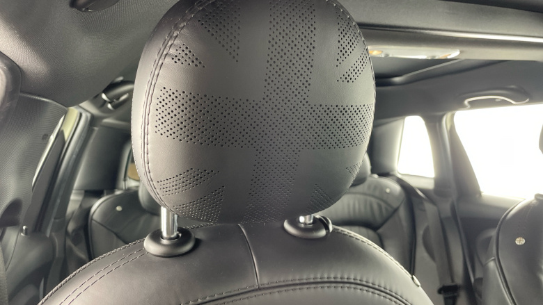 MINI Hatchback 1.5 Cooper Exclusive 5dr Auto Petrol Hatchback